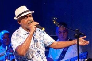 Chorinho no Aquário encerra o ano com show de samba na Ponta da Praia