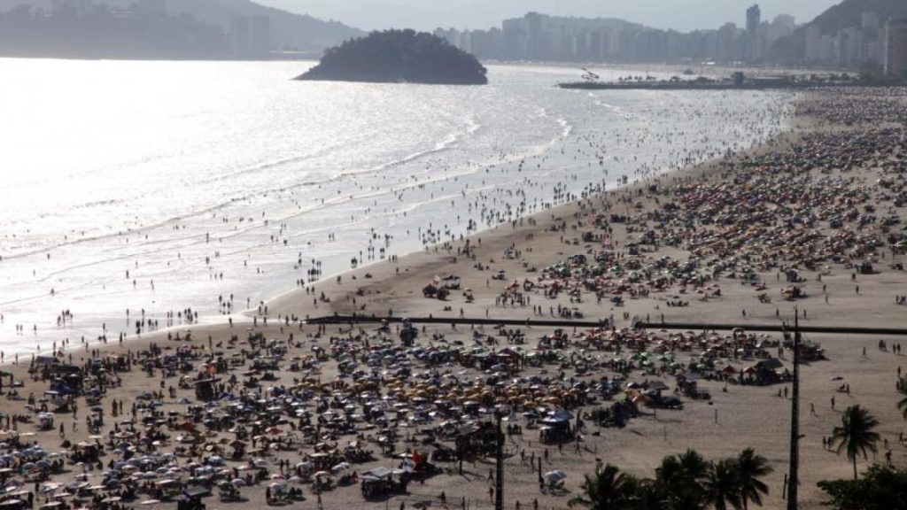 Santos enfrenta fim de semana de calor intenso; domingo será o dia mais quente