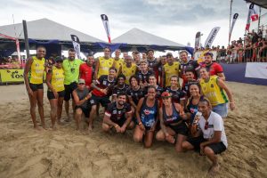 Ídolos olímpicos do vôlei brilham nas areias de Praia Grande