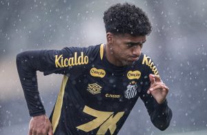 Santos acerta a venda de Souza para o Tottenham e jogador abre mão de 25% dos direitos econômicos