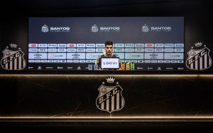 Brazão não crava permanência no Santos, mas manifesta desejo de ficar
