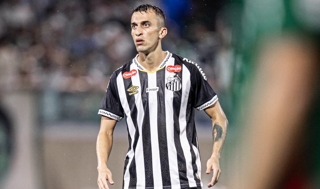 João Schmidt acha injusta derrota no Santos para o Palmeiras: ‘Um gosto amargo, a gente criou’
