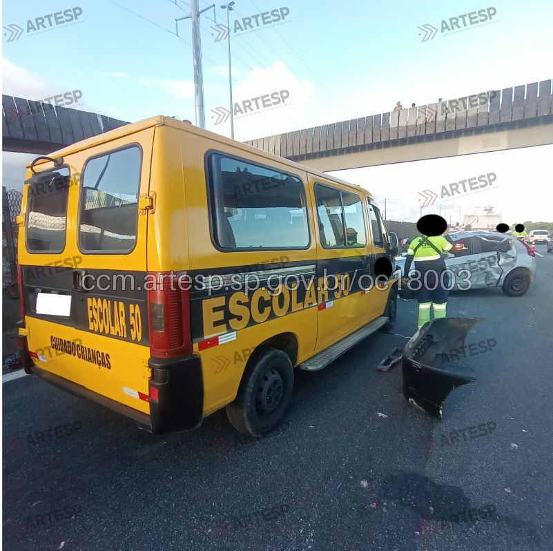 Adolescente morre em acidente entre van e carro de passeio em PG