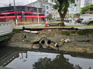 Trecho de ciclovia do Canal 4 é afetado após fortes chuvas