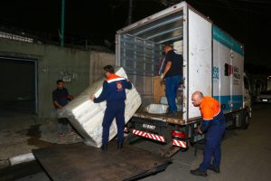 Estado envia 2,1 mil itens básicos para famílias desalojadas em Mongaguá