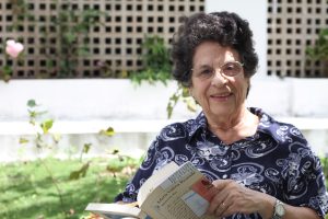 Escritora santista brinca com os clássicos em ‘Recapitulações’