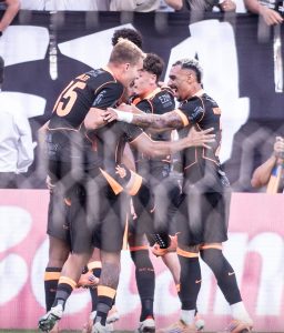 Corinthians faz 3 a 0 na Ponte Preta e estreia no Paulistão com vitória tranquila em casa