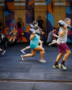 Praticar esporte em grupo melhora a qualidade de vida