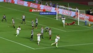 Santos perde clássico, o rumo e afunda na crise