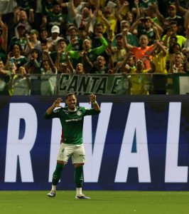 Palmeiras confirma favoritismo, goleia Capivariano com 2 de Vitor Roque e avança no Paulistão