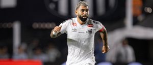 Gabigol lamenta empate do Santos e aceita vaias da torcida: ‘Tem todo o direito de protestar’