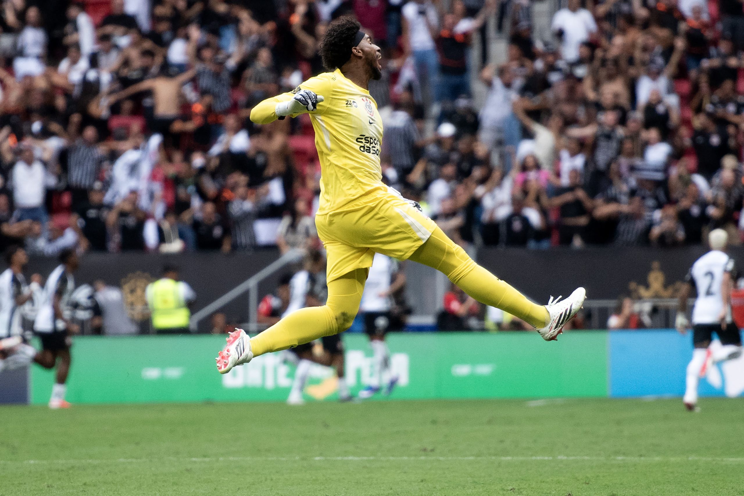 Corinthians desbanca favorito Flamengo, conquista a Supercopa Rei e empilha mais uma taça | Jornal da Orla