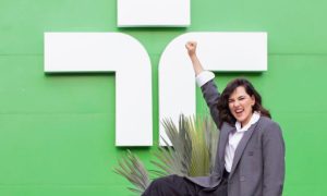 Tainá Müller vai apresentar o ‘Café Filosófico’ na TV Cultura