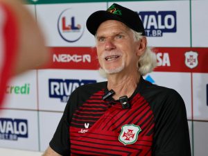 Técnico Sérgio Guedes valoriza resultado fora de casa e pede “pés no chão”