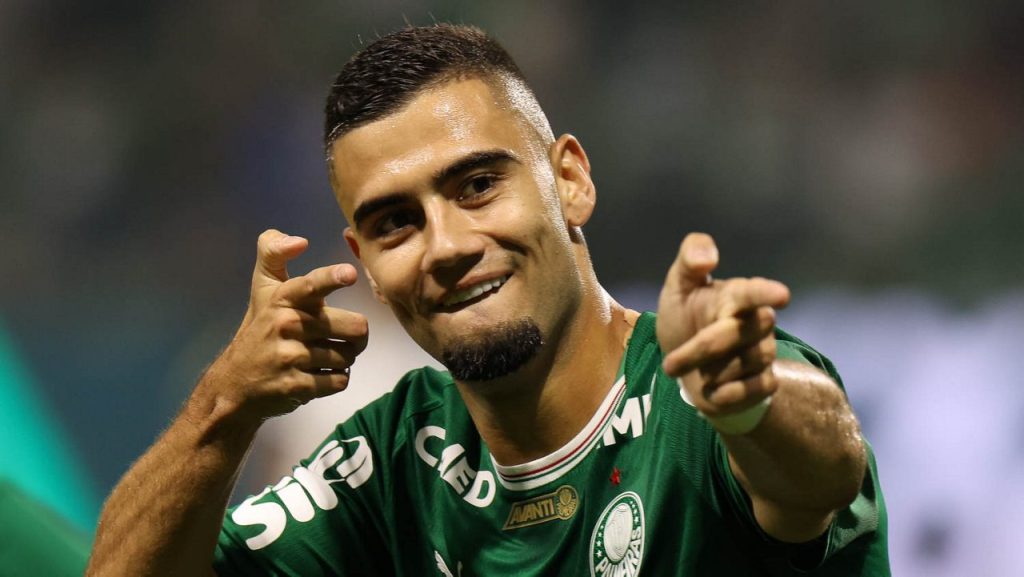 Palmeiras vence Botafogo no Allianz Parque