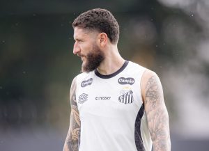 Mais uma baixa: Zé Rafael tem lesão confirmada e não enfrenta o Mirassol