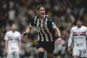 São Paulo é pouco criativo, perde para o Atlético-MG e deixa liderança do Brasileirão