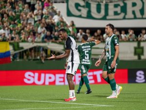 Corinthians para na falta de eficiência e empata com a Chapecoense