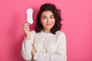 Cubatão distribui absorventes no programa “Dignidade Menstrual”
