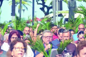 Missas e procissões no Domingo de Ramos marcam início da Semana Santa
