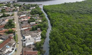 Por prevenção, Itanhaém dá início a desassoreamento de rio