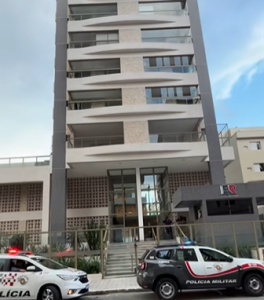 Mulher morre em piscina de prédio em Praia Grande