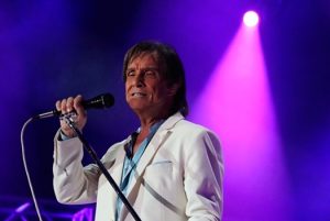 Roberto Carlos confirma show em Praia Grande em abril