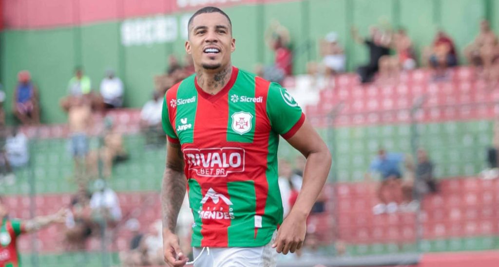 João Pedro destaca importância da vitória da Portuguesa Santista sobre o Catanduva