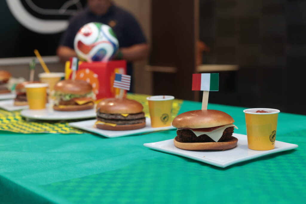 Méqui aposta em sabores do mundo para entrar no clima da Copa 2026