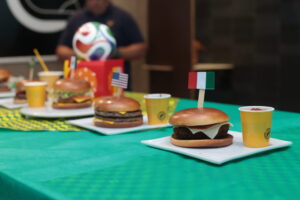 Méqui aposta em sabores do mundo para entrar no clima da Copa 2026