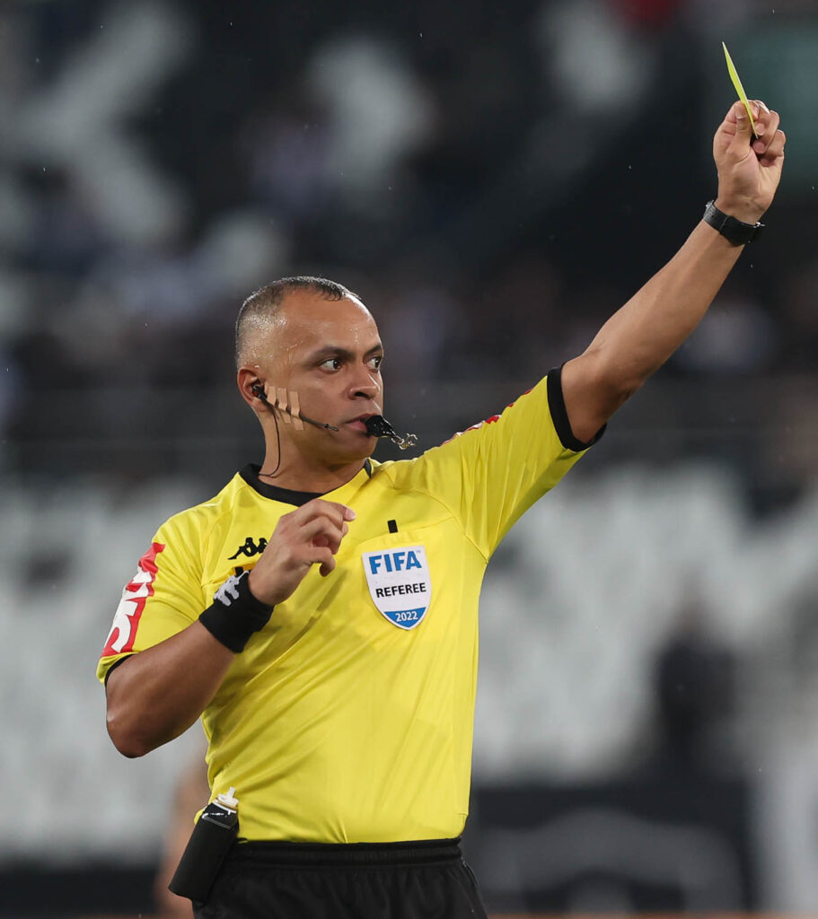 Brasil bate recorde na arbitragem da Copa do Mundo com Wilton, Abatti, Claus e seis assistentes