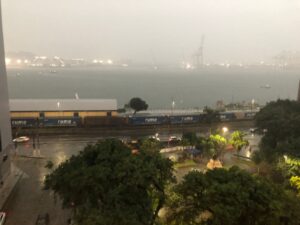 Chuvas provocam transtornos, alagamentos e paralisam balsas