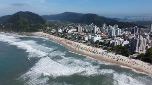 Guarujá espera 120 mil turistas a partir desta 5ª
