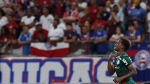 Palmeiras mostra força, ganha do Bahia e conquista quinta vitória seguida