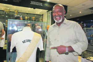 Exposição resgata história de Negrelli, um ídolo do esporte