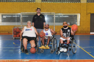 Muito além do jogo: basquete adaptado muda vidas em São Vicente
