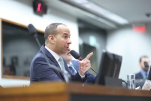 Barbosa defende ações para acabar com gargalos logísticos