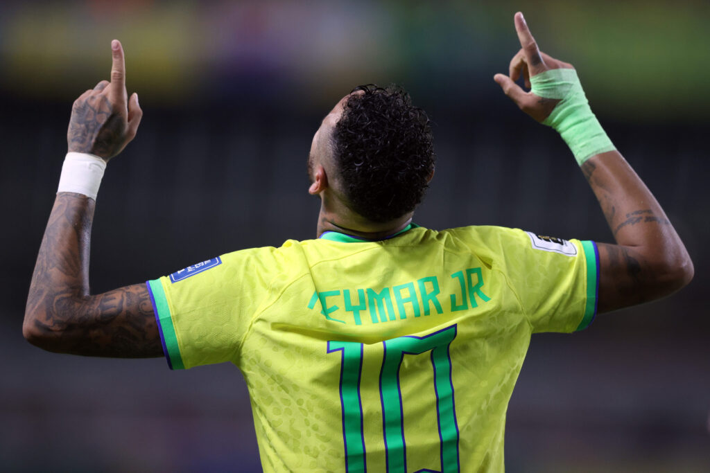 Vini Jr. fala sobre destino da camisa 10 da seleção: “É do Neymar, óbvio”