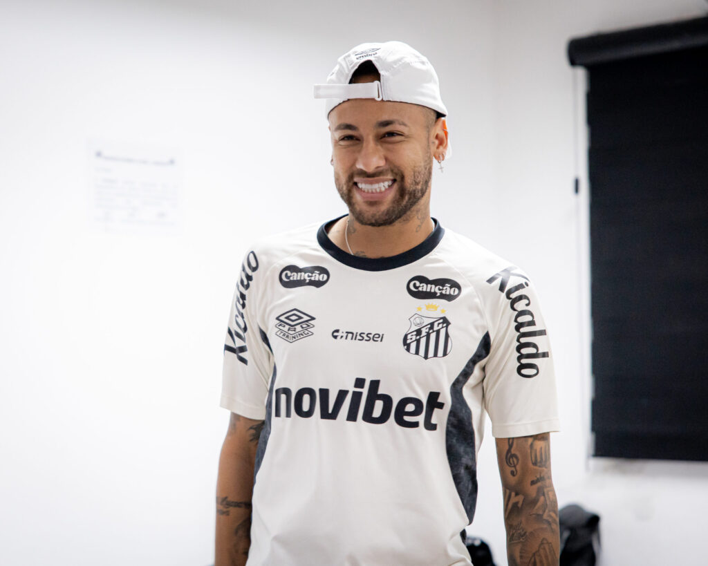Neymar ganha mais de 1 milhão de seguidores no Instagram após convocação para a Copa do Mundo