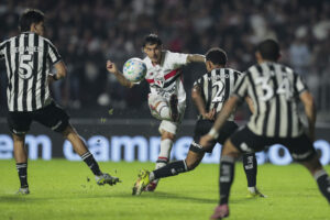 São Paulo evolui com Dorival, mas perde controle e cede empate ao Botafogo