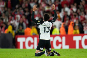 Corinthians é salvo por gol de Gustavo Henrique e arranca empate com Santa Fe pela Libertadores