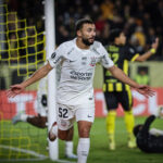 Corinthians empata com Peñarol e garante liderança do grupo na Libertadores