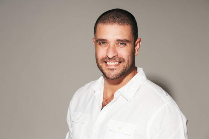 Diogo Nogueira canta no aniversário de Bertioga