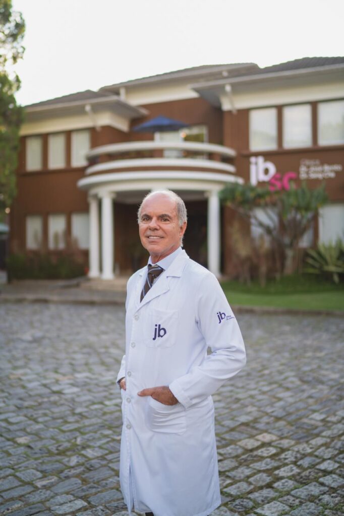José Bento de Souza: “A menopausa começa no cérebro”