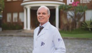 José Bento de Souza: “A menopausa começa no cérebro”