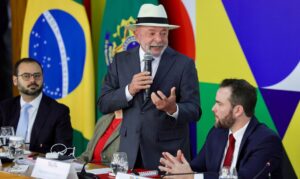 Lula defende restrição ao uso de IA durante as eleições