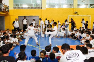 São Vicente promove festival com mil capoeiristas no Ginásio Dondinho