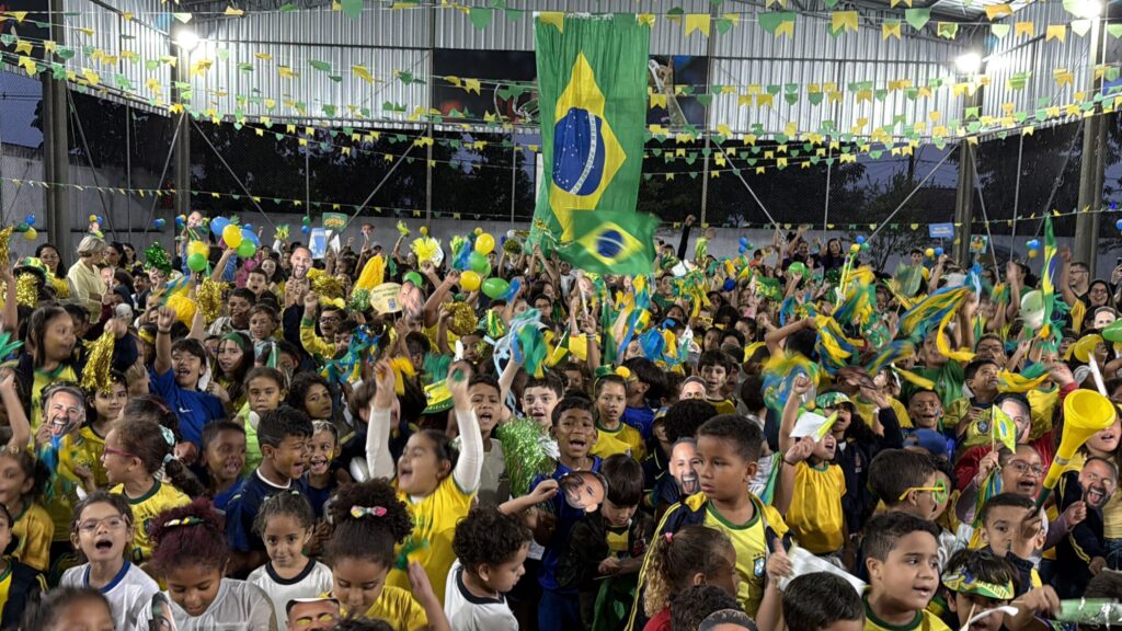 Escola onde Neymar estudou vira palco de celebração após convocação da Seleção
