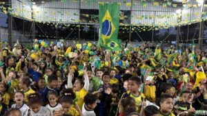 Escola onde Neymar estudou vira palco de celebração após convocação da Seleção