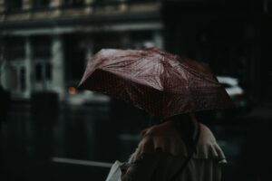 “Há dias em que a cidade parece cansada”